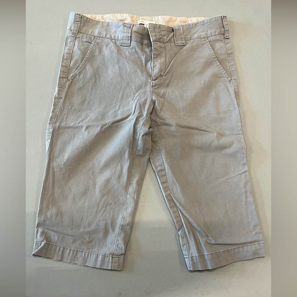 Vince Gray Flat Front Shorts Casual Style